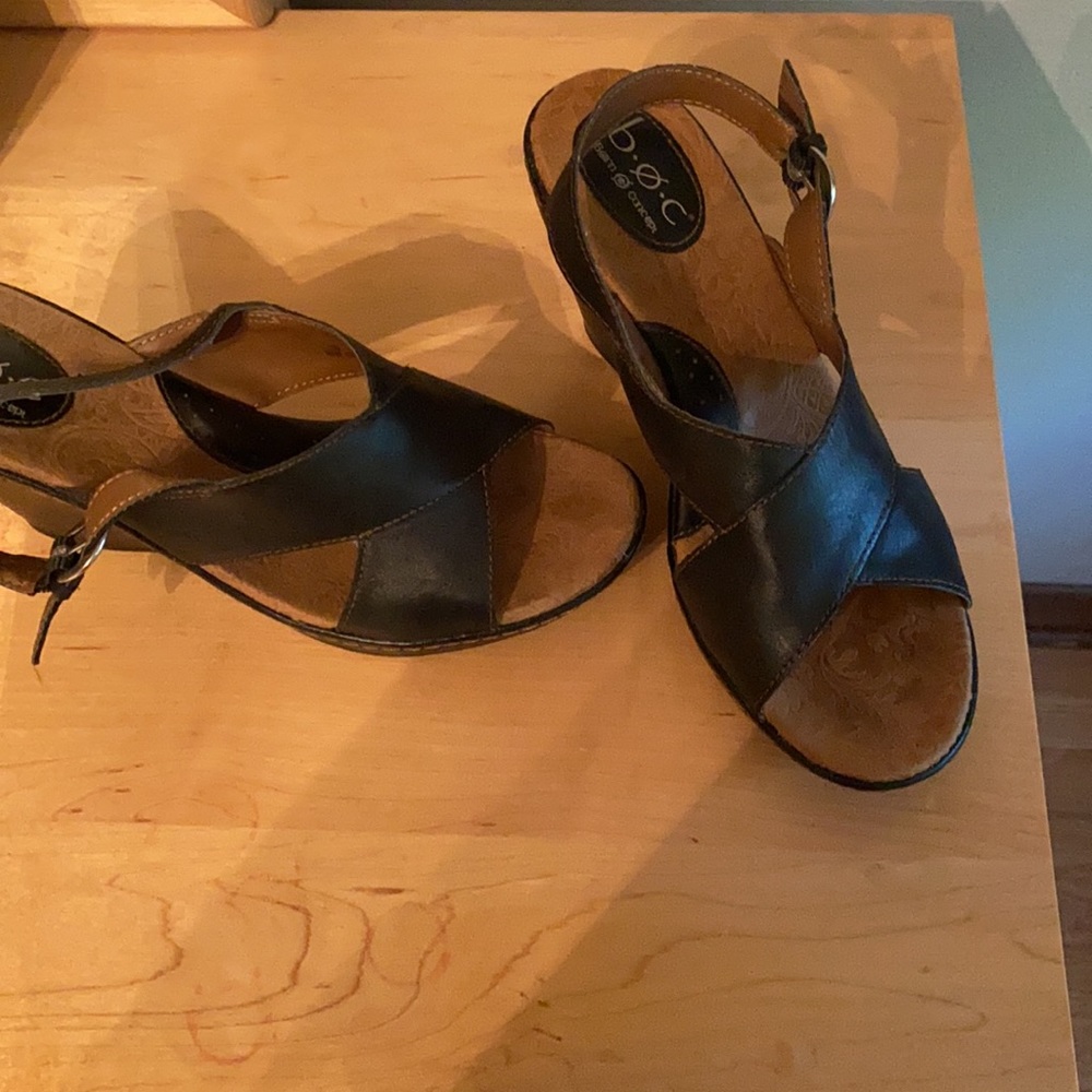 Black Wedges - image 2